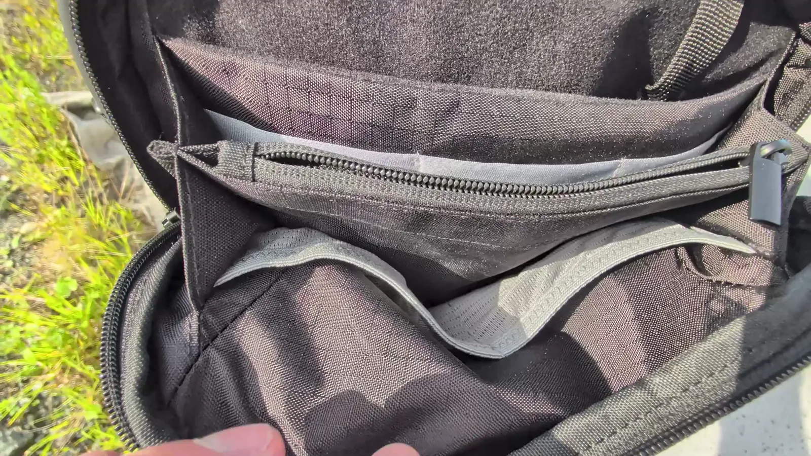 Zephyr Pro Lite admin pocket with a built-in wallet zip pocket